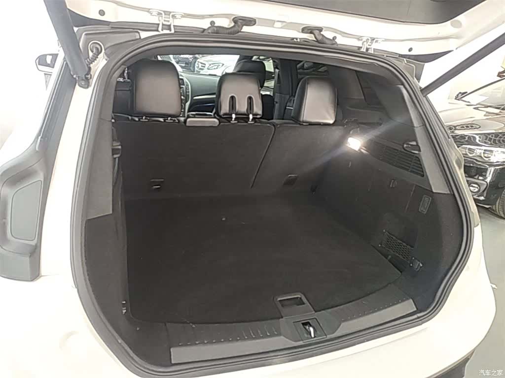Lincoln MKC, 2020 19