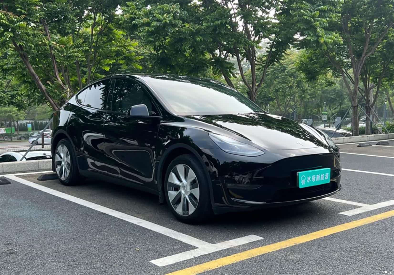 Tesla Model Y, 2023 2