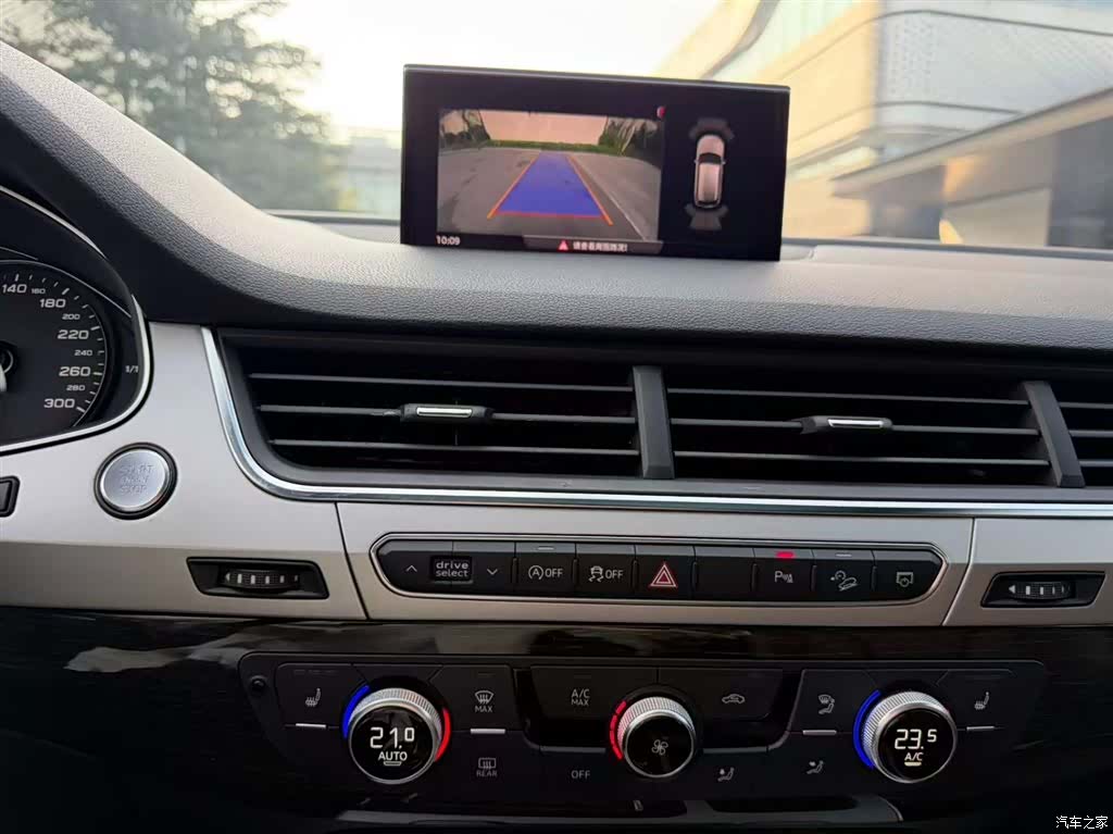 Audi Q7, 2019 11
