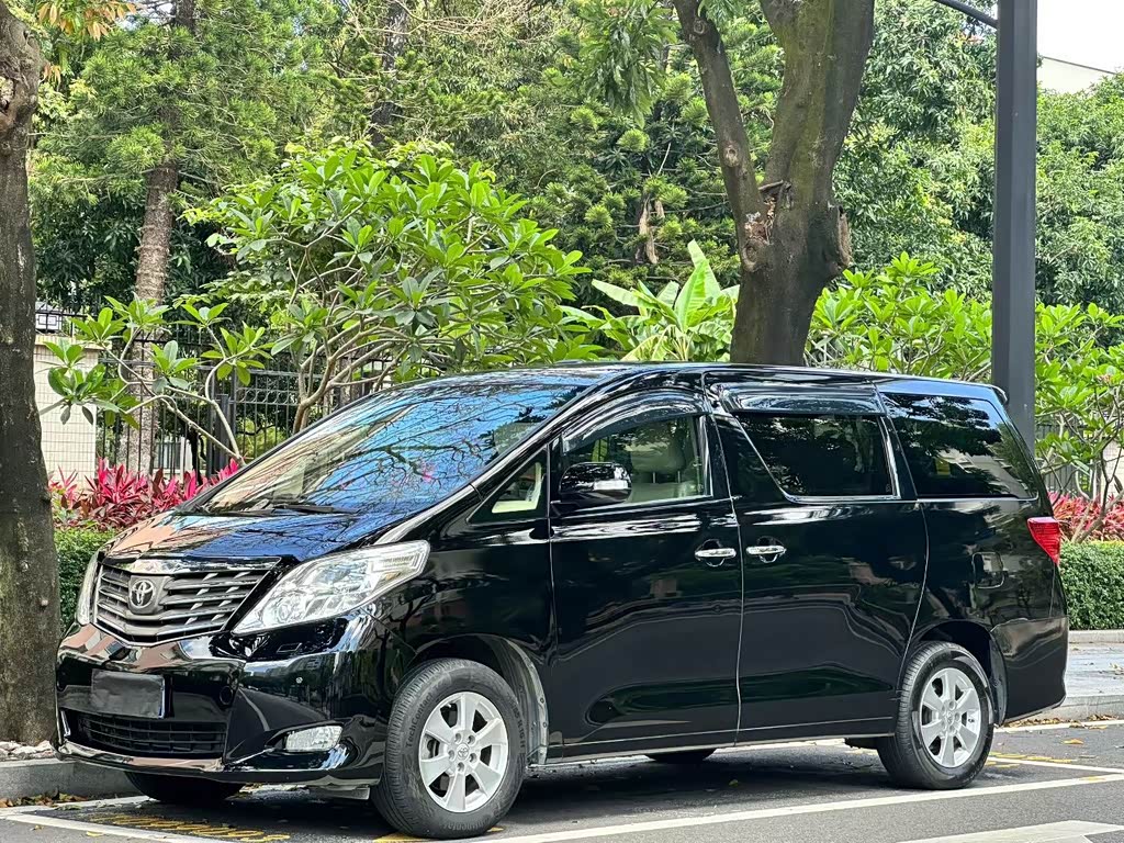 Toyota Alphard 2011 3.5L Luxury