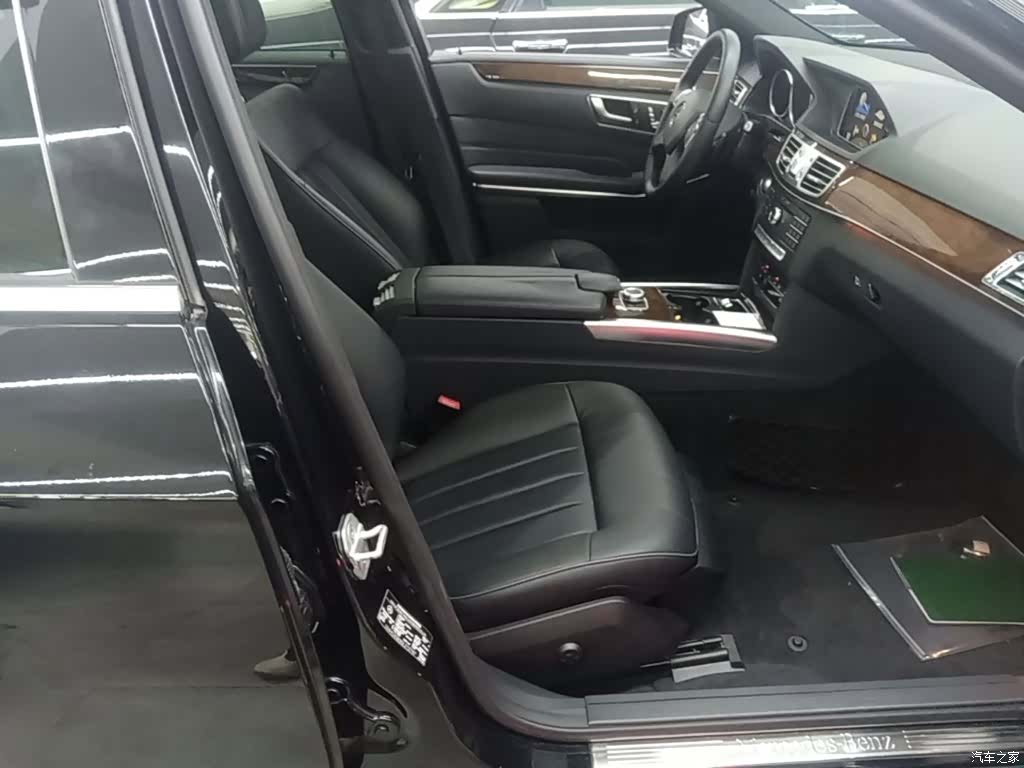 Mercedes-Benz E-Class, 2015 25
