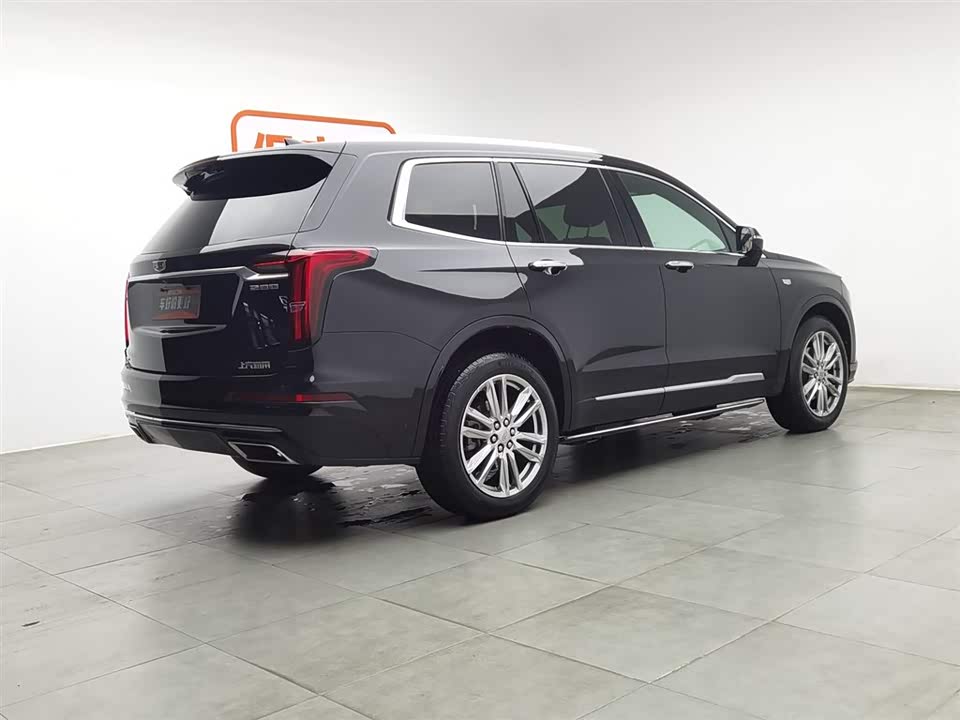 Cadillac XT6