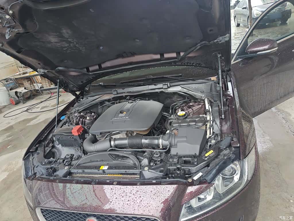 Land Rover XFL, 2017 16