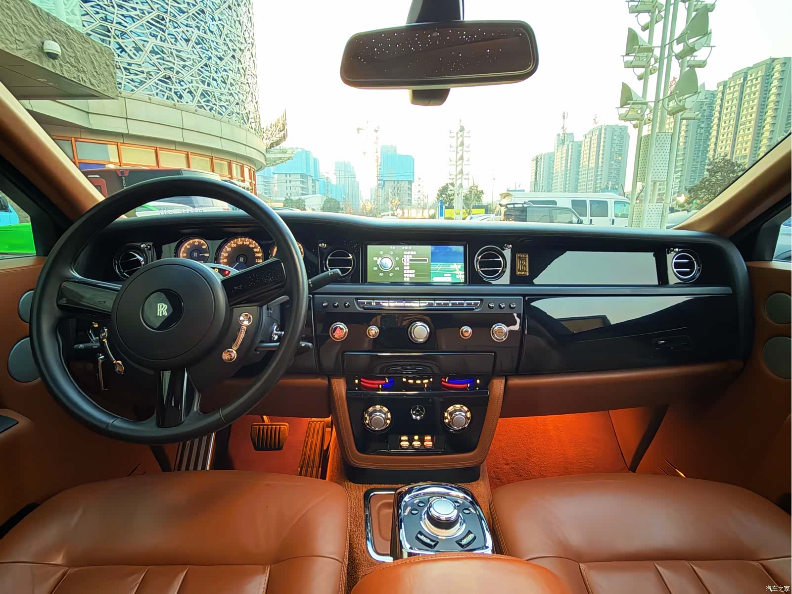 Rolls-Royce Phantom, 2017 13