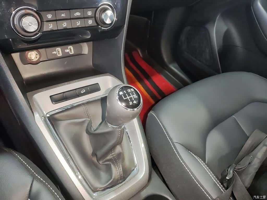 Roewe RX3, 2020 10