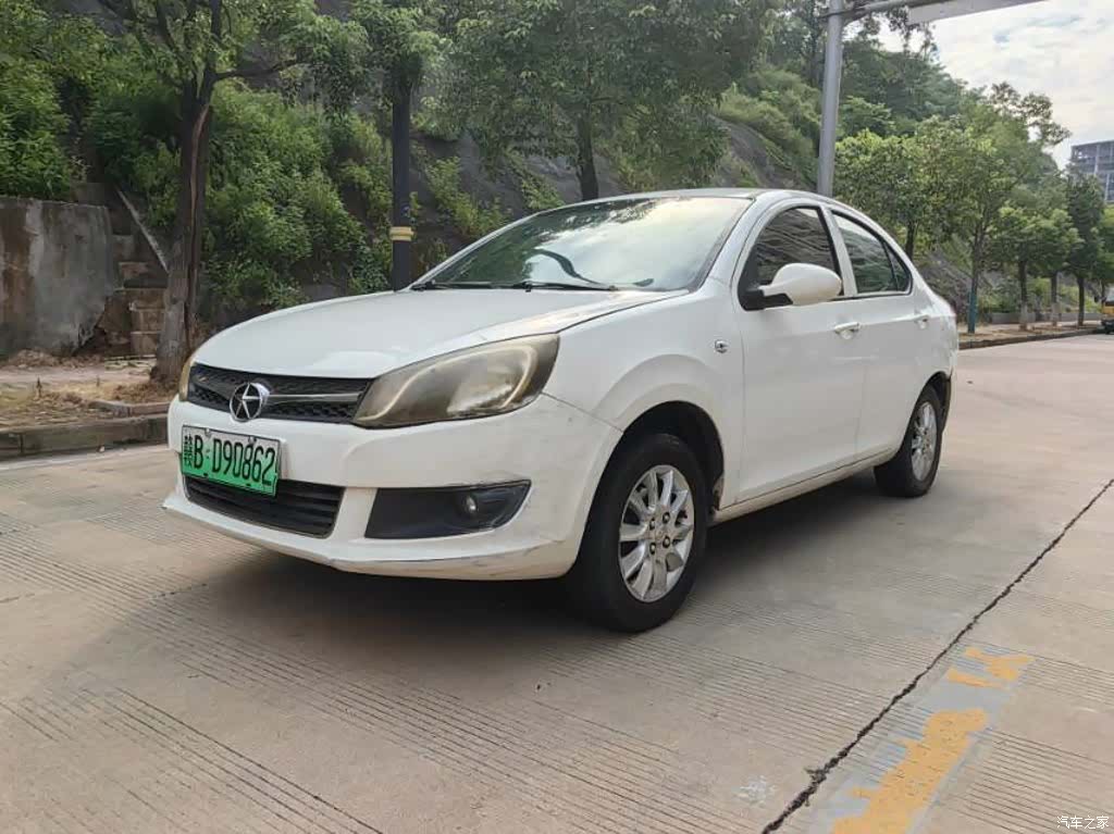 JAC iEV4, 2015 1