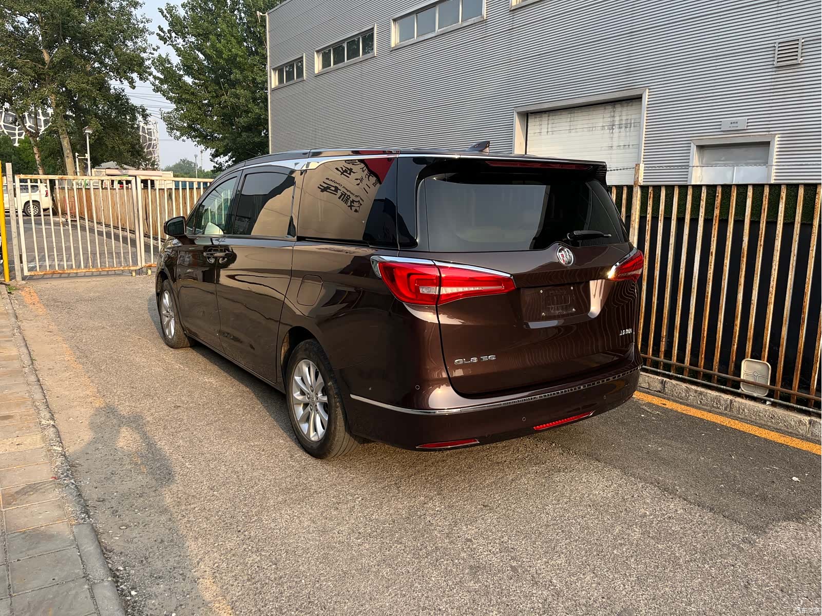 Buick GL8, 2018 3