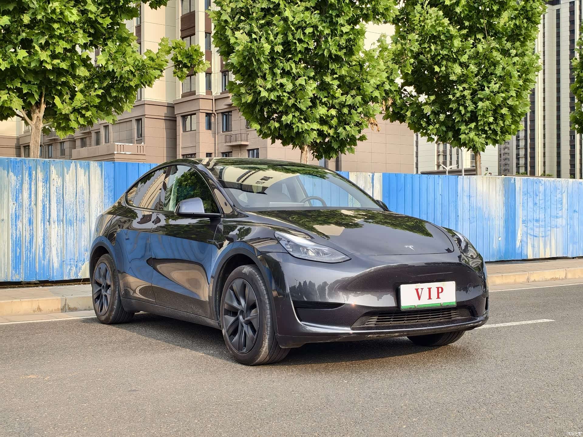 Tesla Model Y, 2025 3
