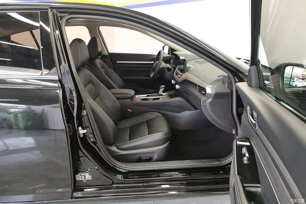 Nissan Teana, 2022 8