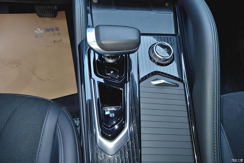 Geely Xingyue L, 2024 16