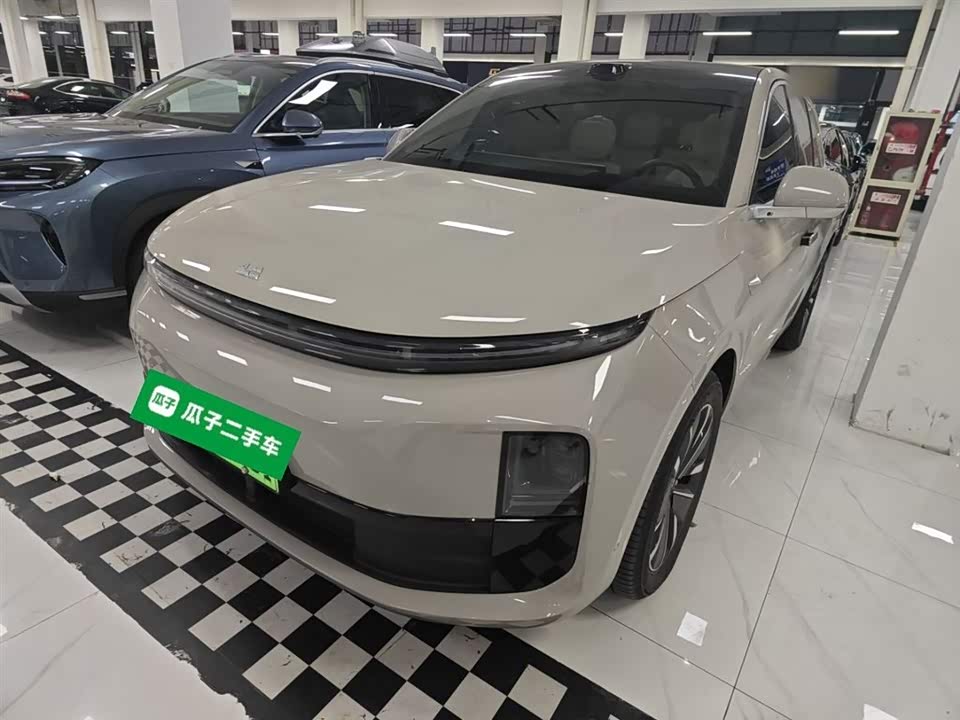 Li Auto Ideal L6