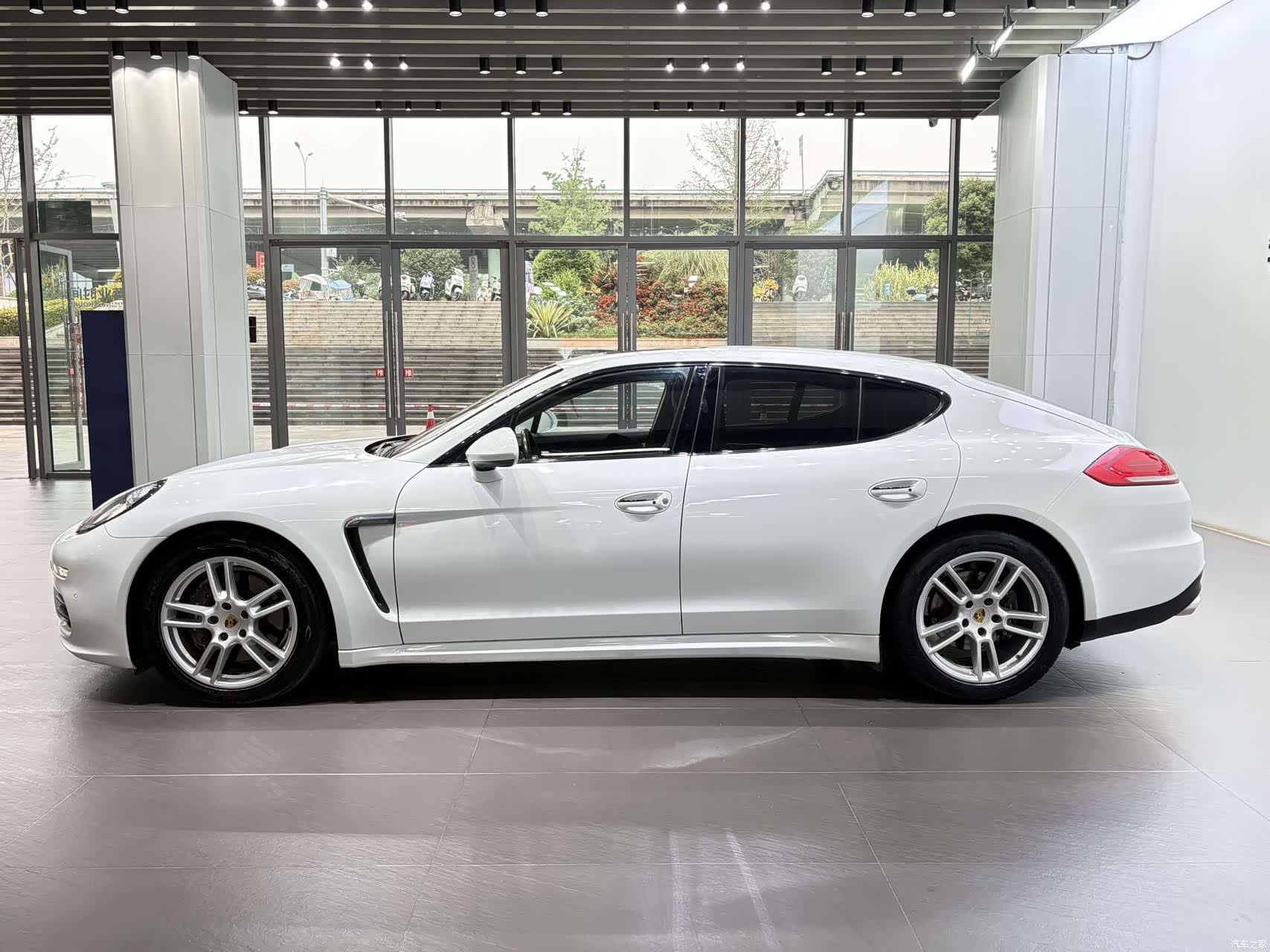 Porsche Panamera, 2016 7