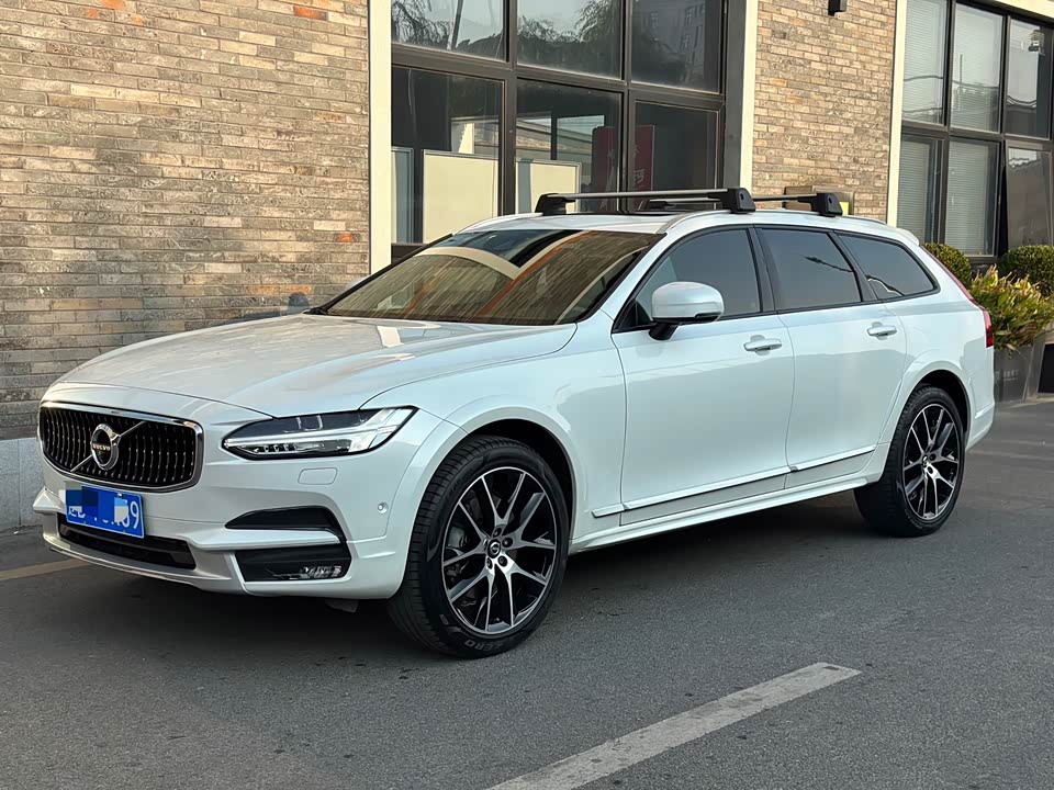 Volvo V90