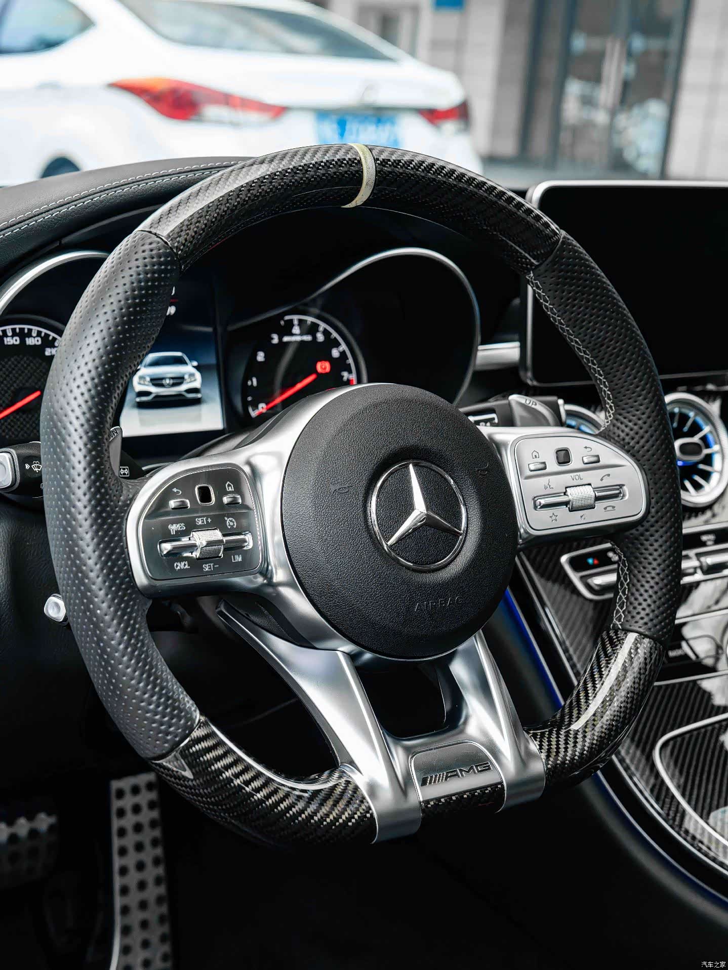 Mercedes-Benz C-Class, 2016 13