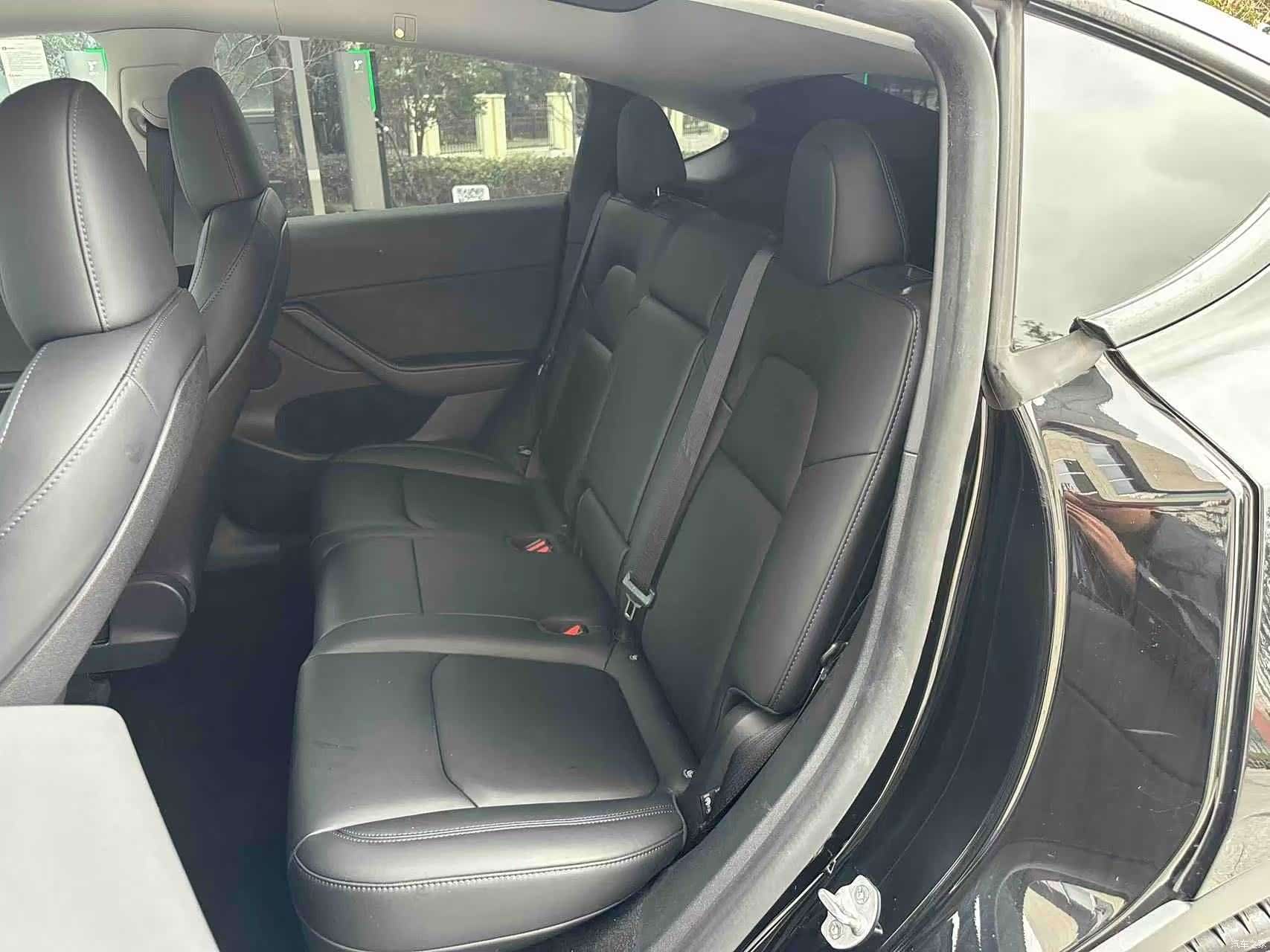 Tesla Model Y, 2023 все фото