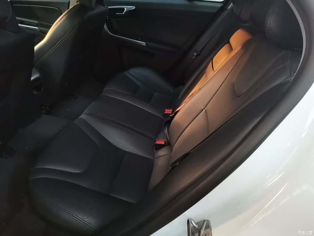 Volvo S60, 2017 17