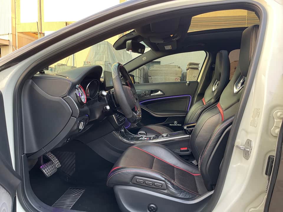 Mercedes-Benz GLA AMG