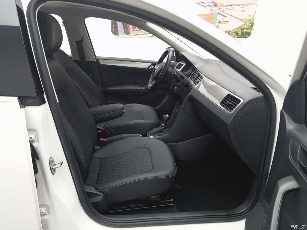 Skoda Rapid, 2019 23