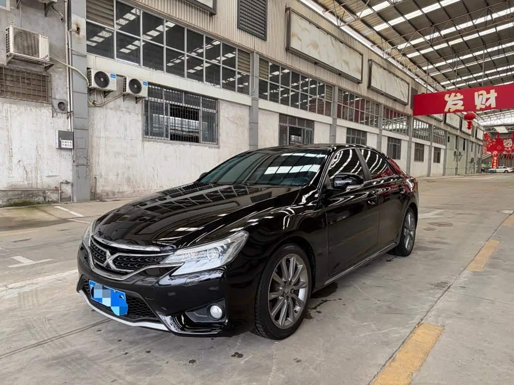 Toyota Reiz