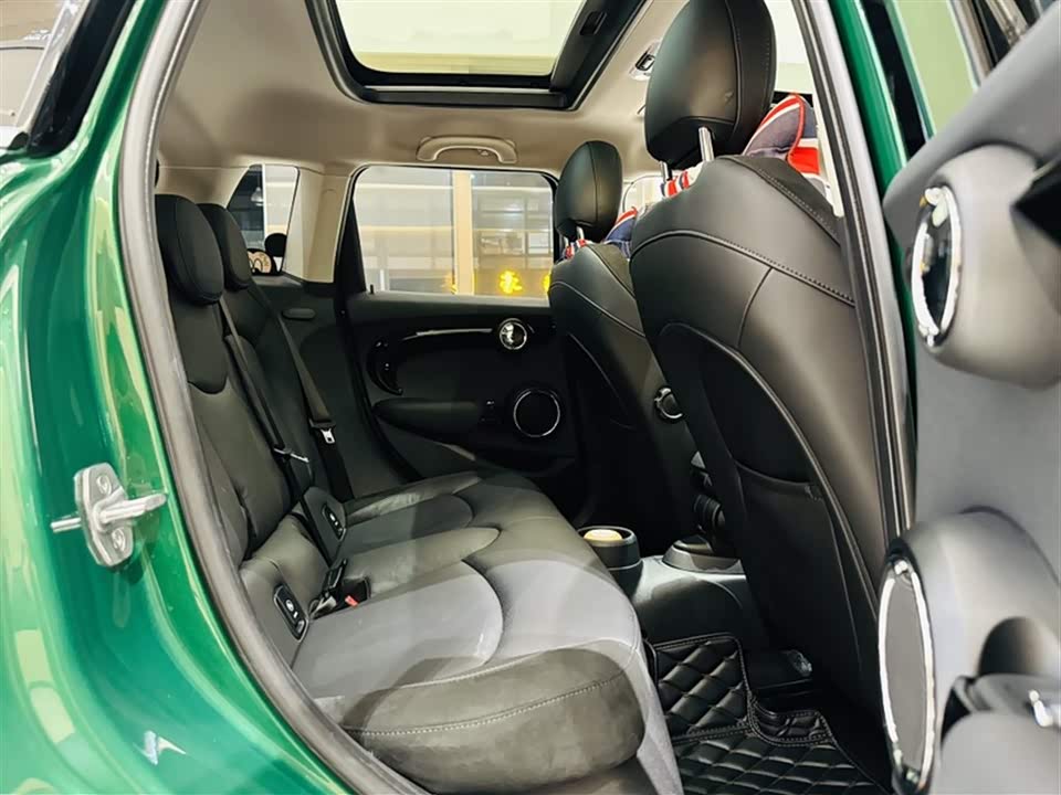MINI MINI