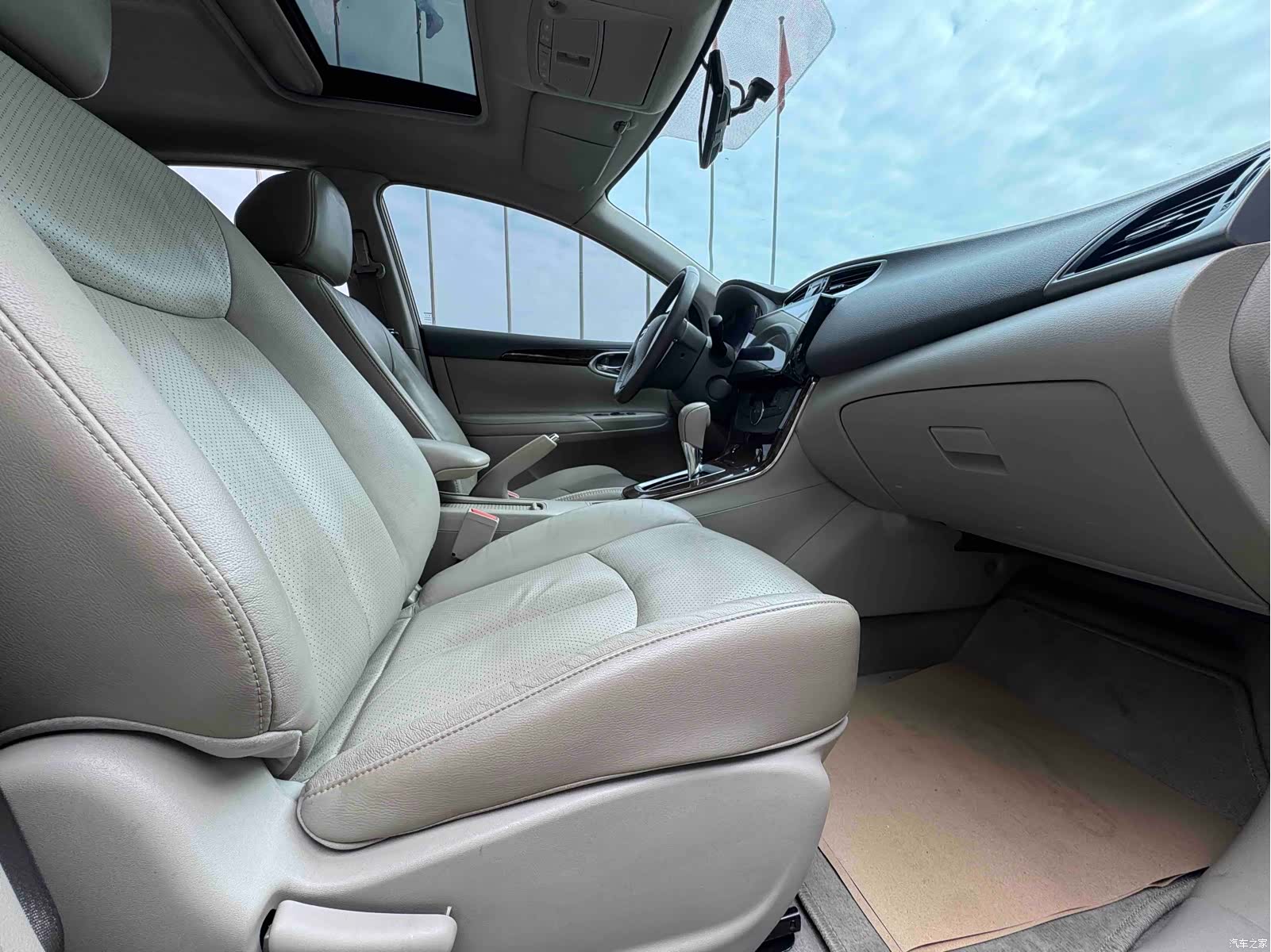 Nissan Sylphy, 2012 все фото