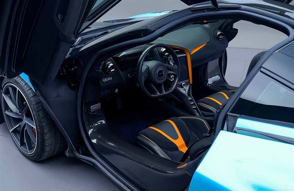 McLaren 720S, 2018 10