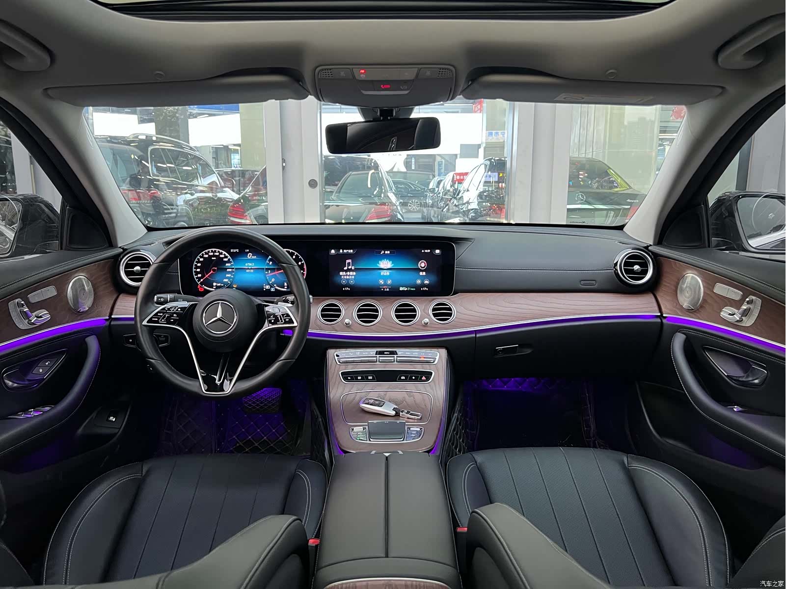 Mercedes-Benz E-Class, 2022 14