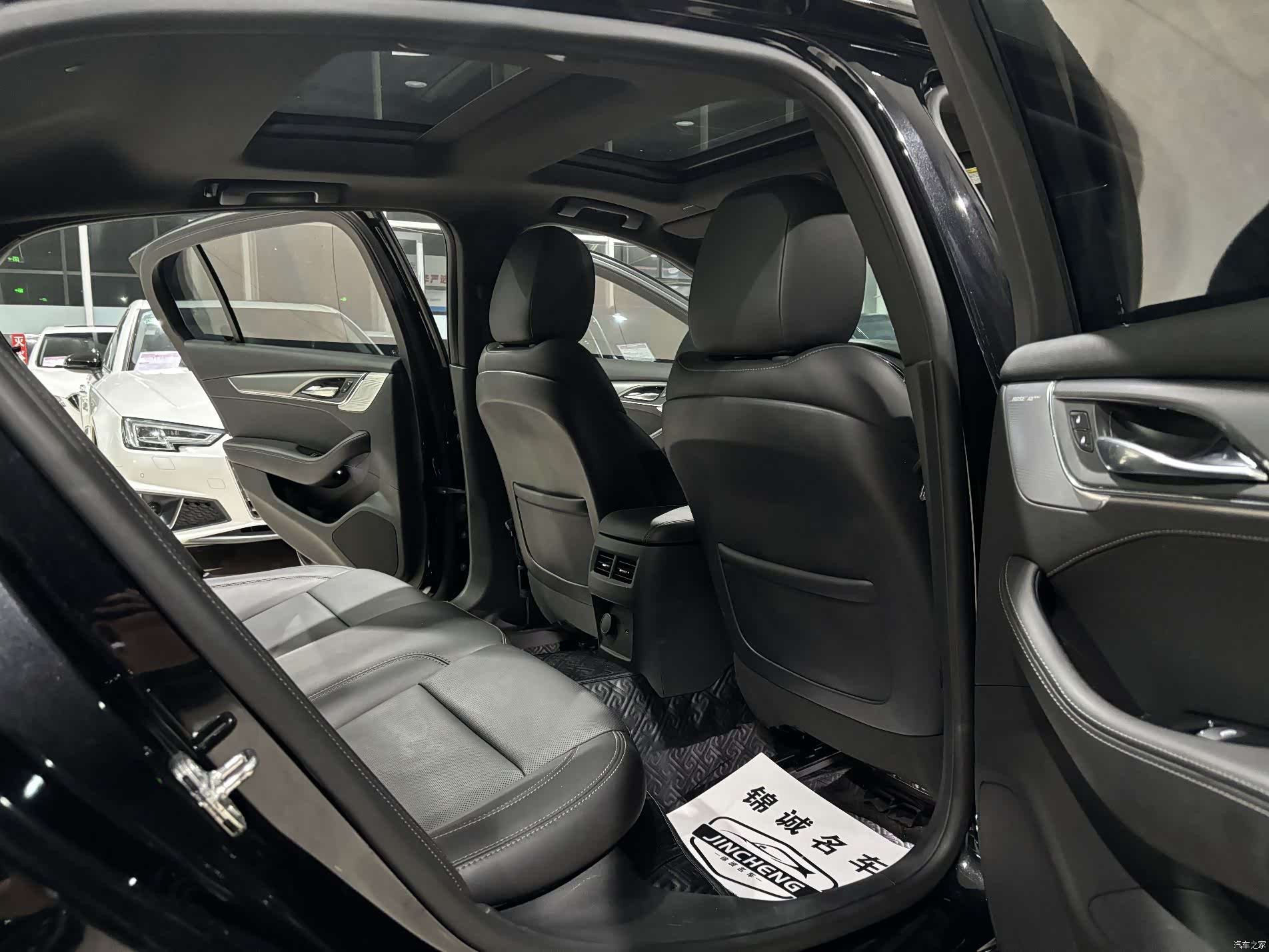 Cadillac CT5, 2021 10