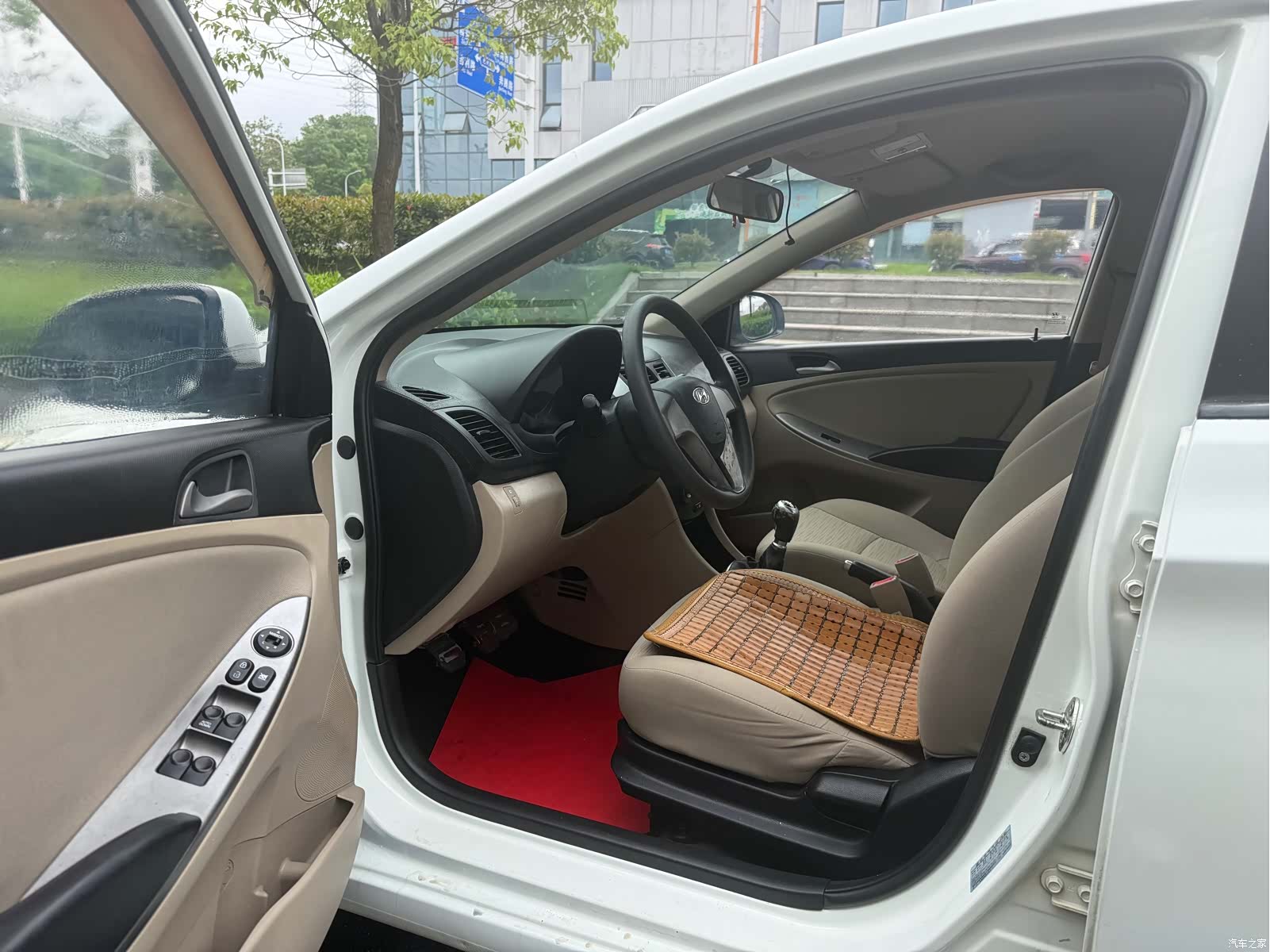 Hyundai GLS, 2014 7