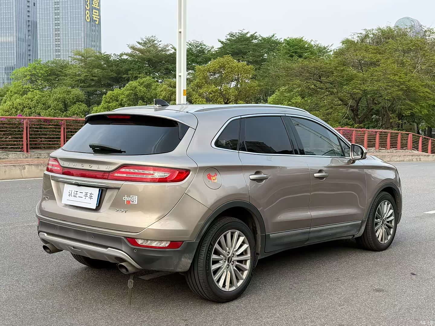 Lincoln MKC, 2019 4