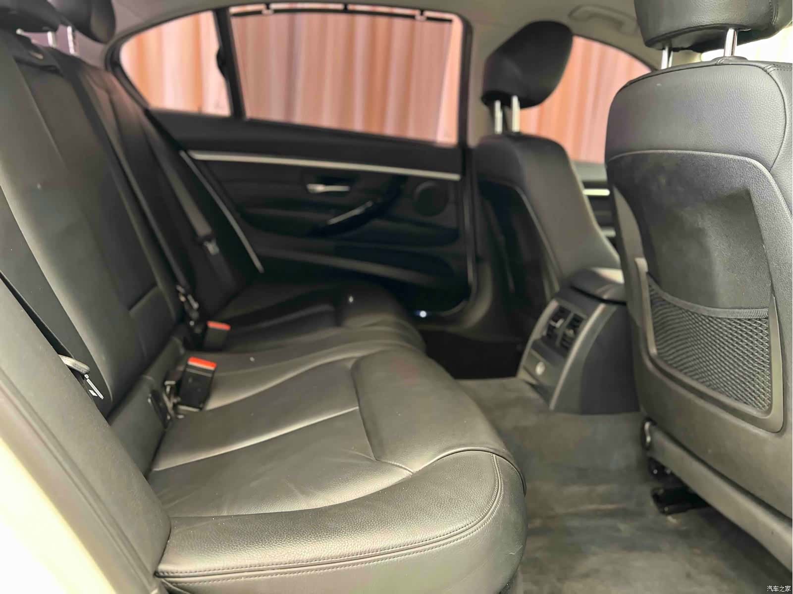 BMW 3 Series, 2019 25