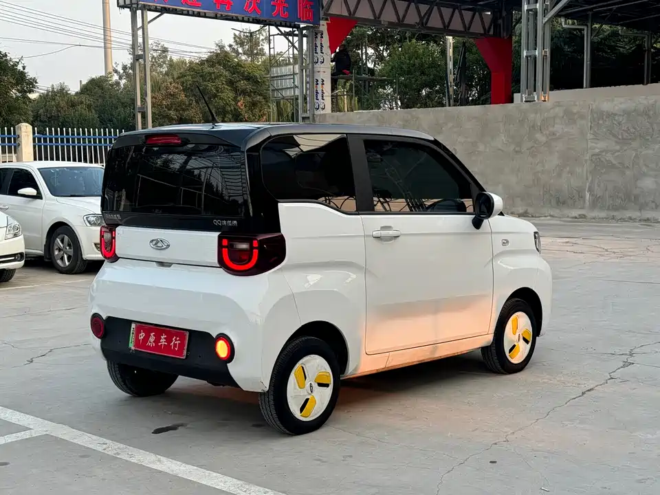 Chery QQ ice cream