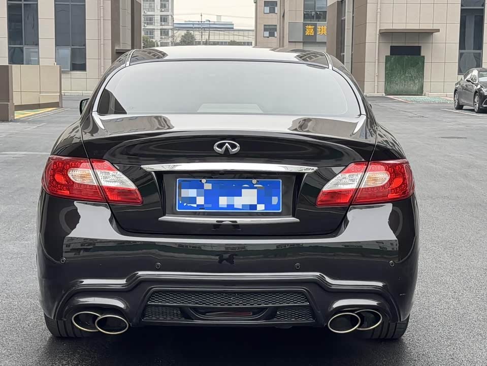 Infiniti Q70 Infiniti Q70