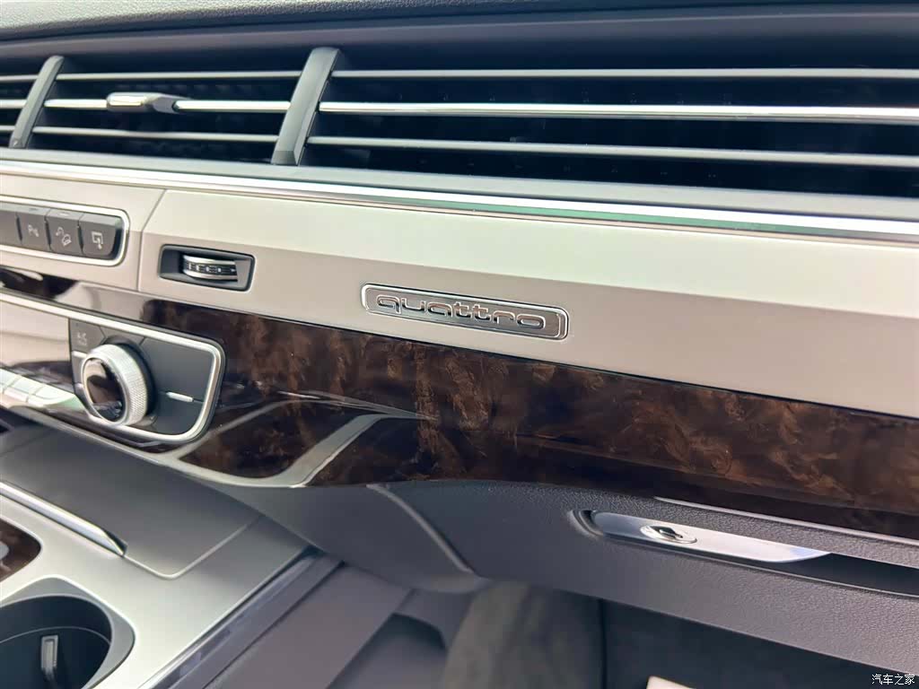 Audi Q7, 2017 18
