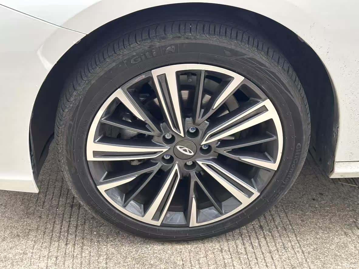 Chery Arrizo 8, 2024 все фото
