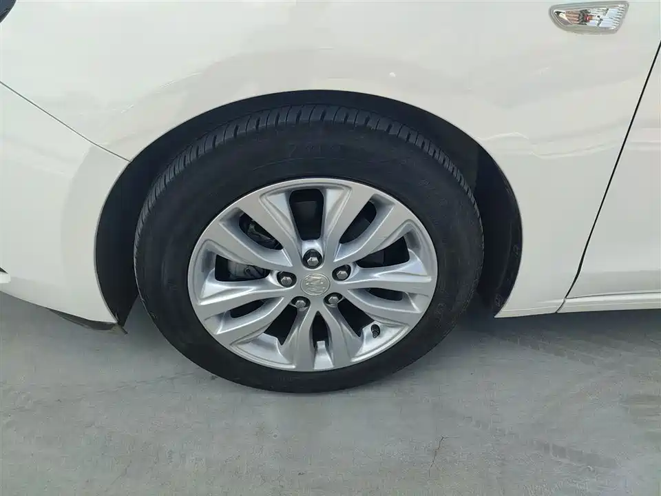 Buick Yinglang
