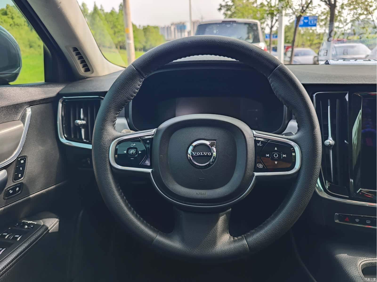 Volvo S90, 2018 18