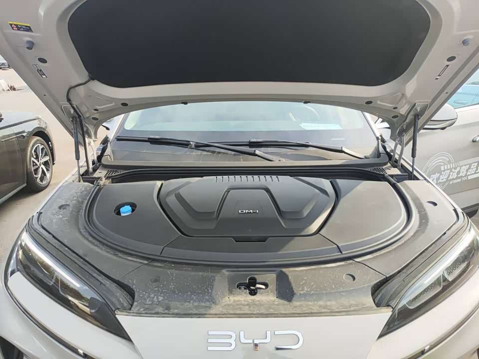 BYD Sea Lion 07 DM-i