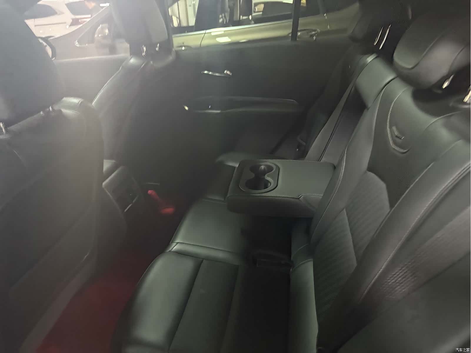 Cadillac XT4, 2020 9