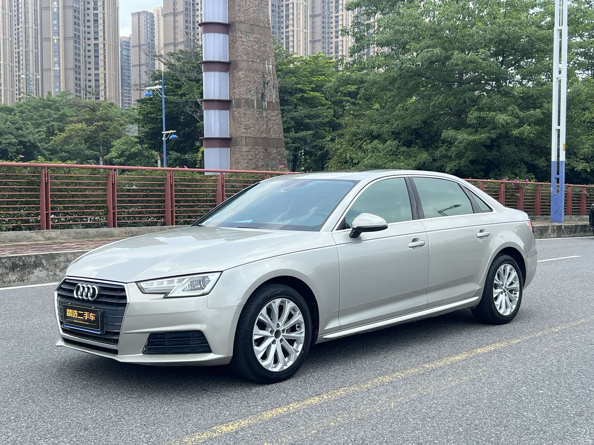 Audi A4L, 2017 все фото