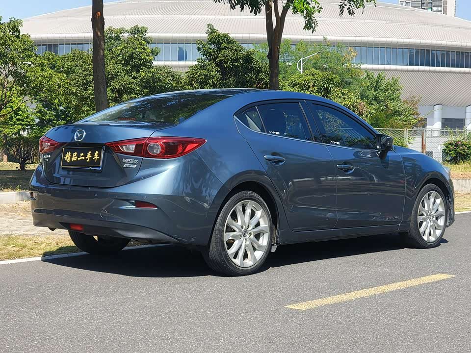 Mazda 3 Angkesaila