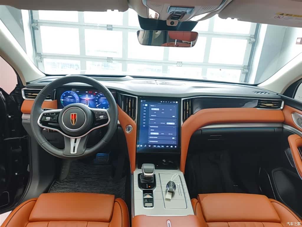 Hongqi HS7, 2024 10