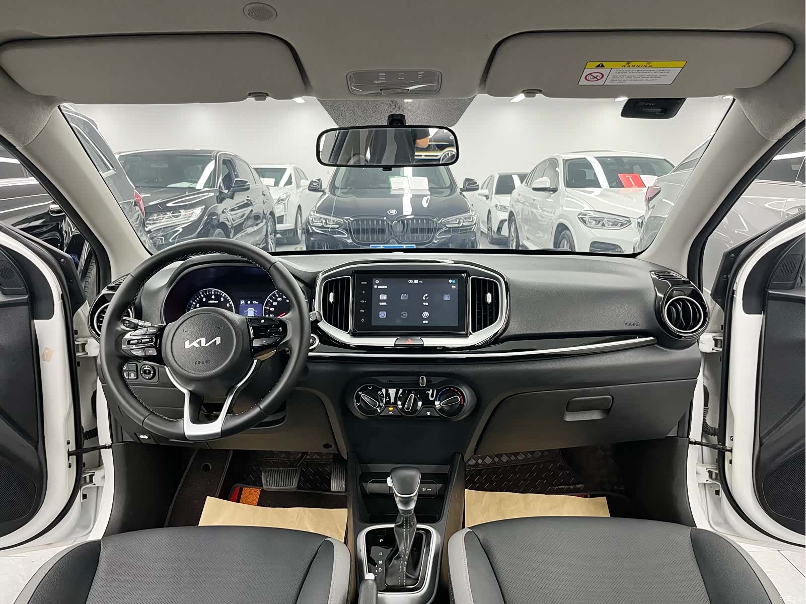 Kia KX1, 2022 9