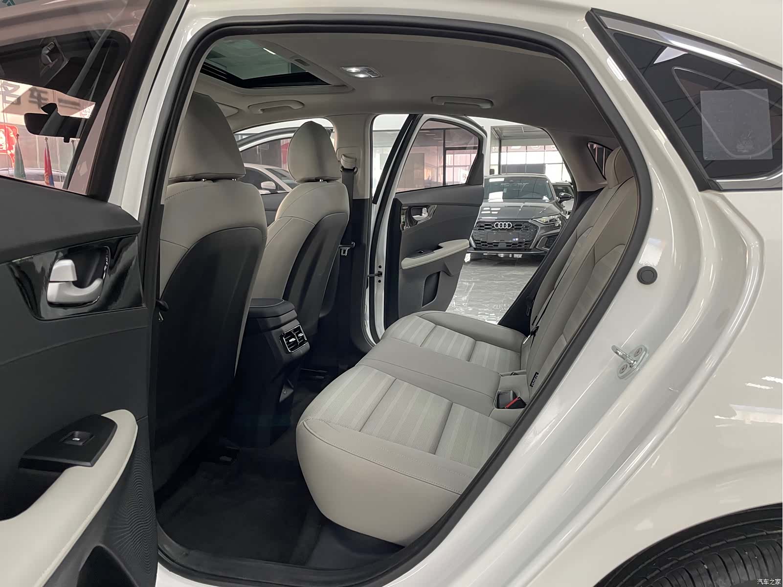 Kia K3, 2022 6