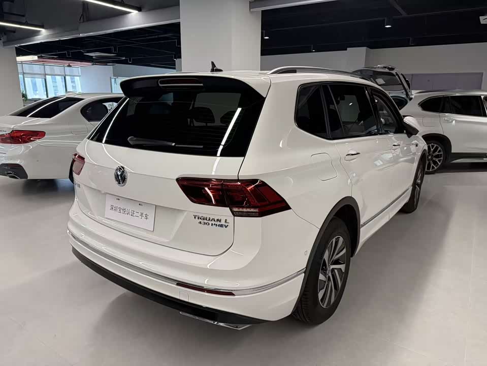 Volkswagen Tiguan L