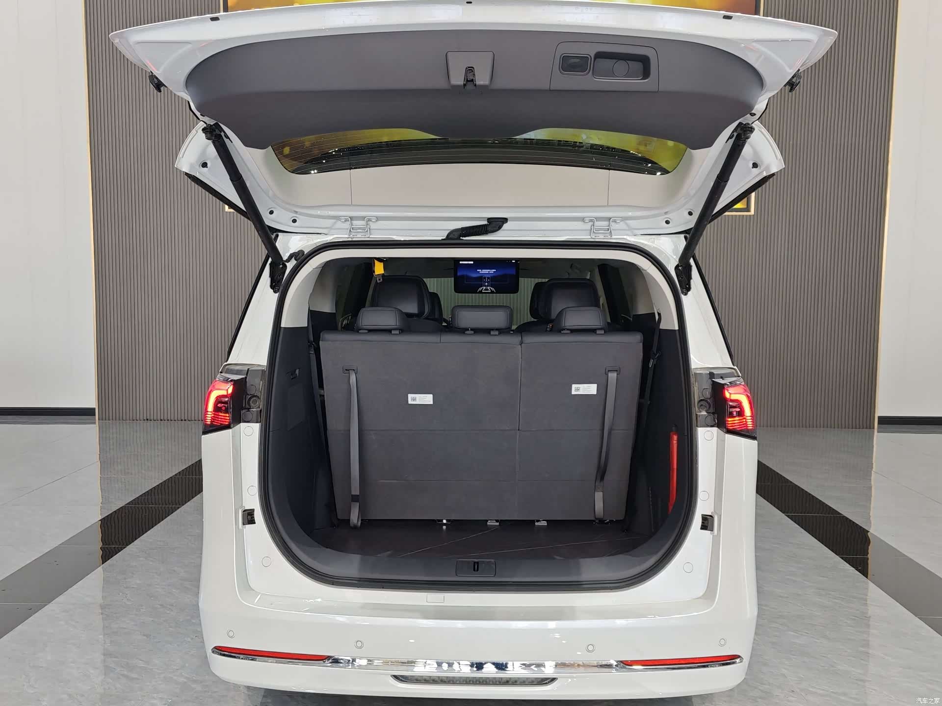 Buick GL8, 2026 9