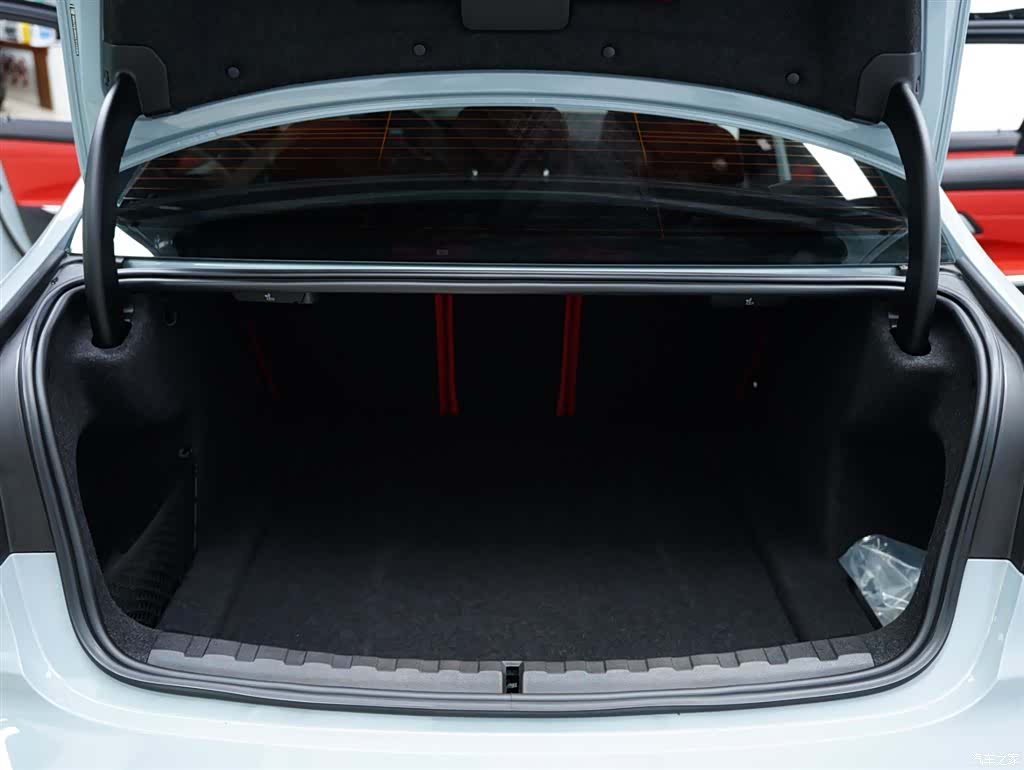 BMW M3, 2024 41