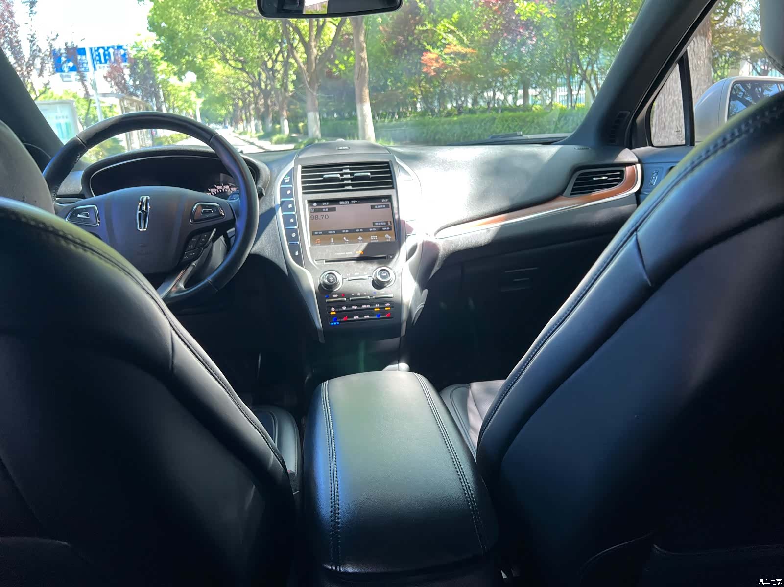 Lincoln MKC, 2017 13