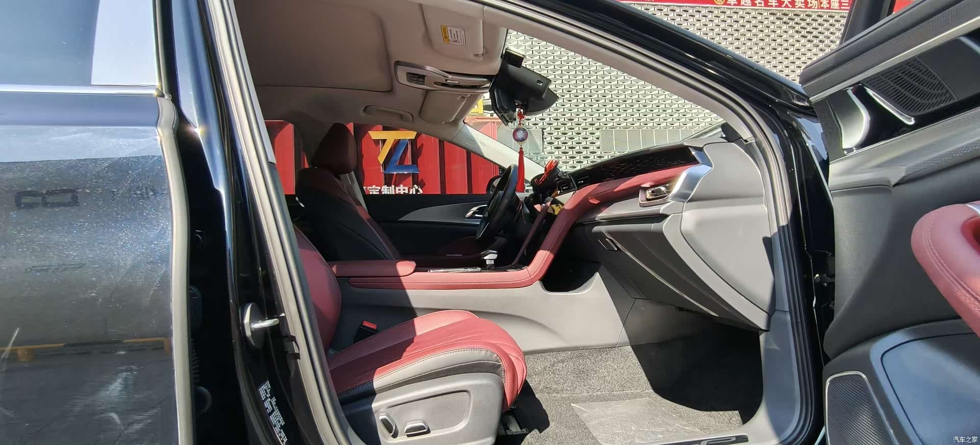 Hongqi H5, 2023 все фото