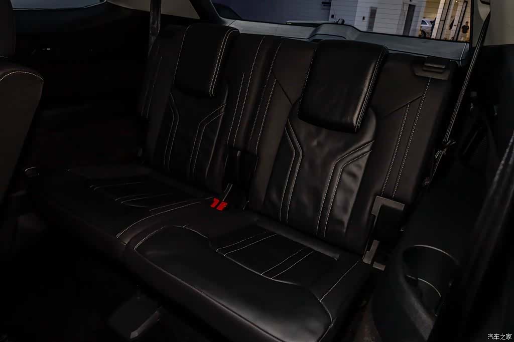 Audi Q6, 2024 11
